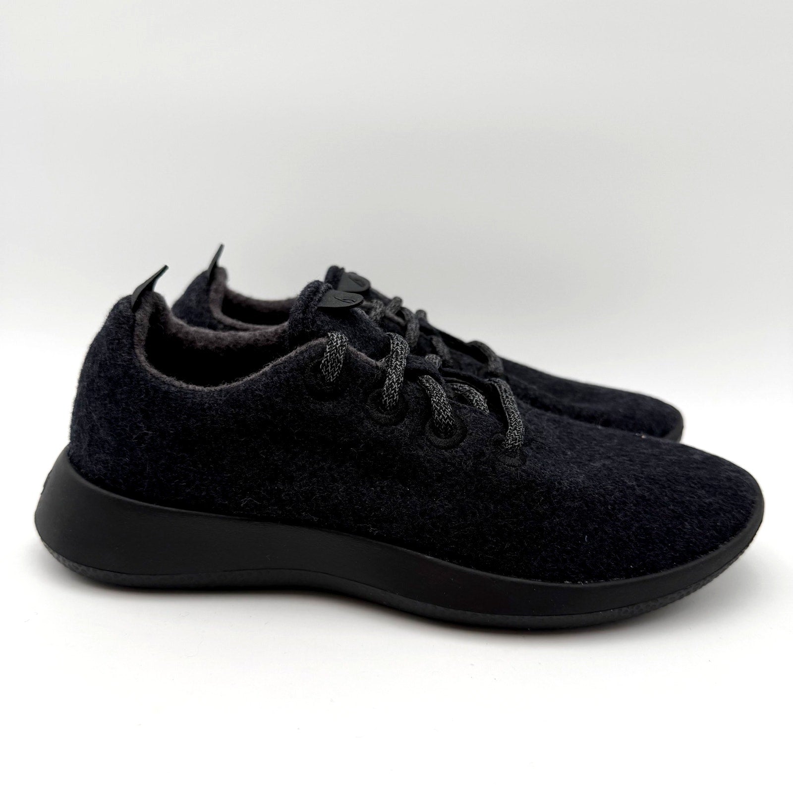 AllBirds Womens Wool Runner Casual Sneakers US 9 EU 39 Black Athletic NIB