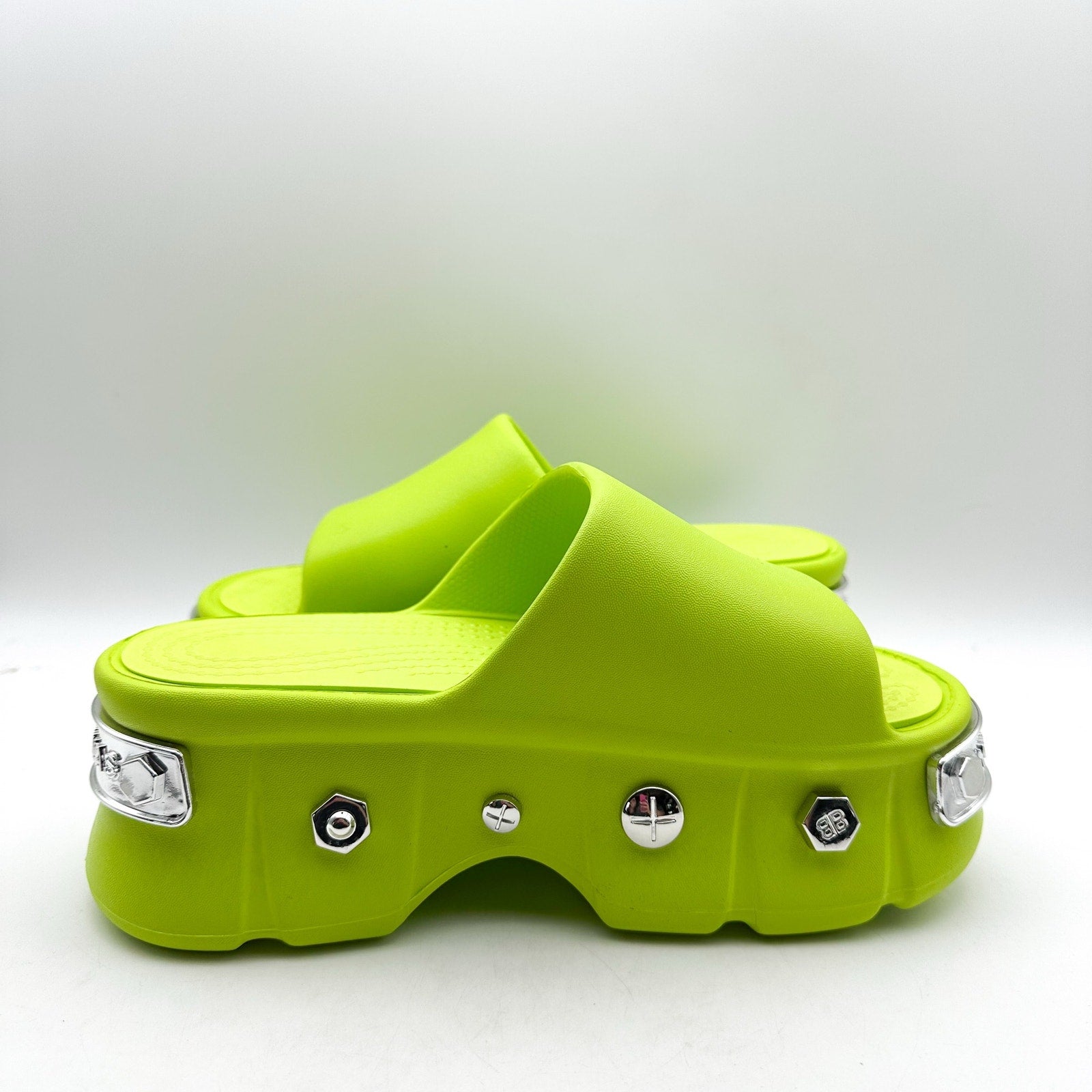 YURTKUMAS Womens Chunky Platform Slide Sandals Size 9 EU 39-40 Lime Green NWOB