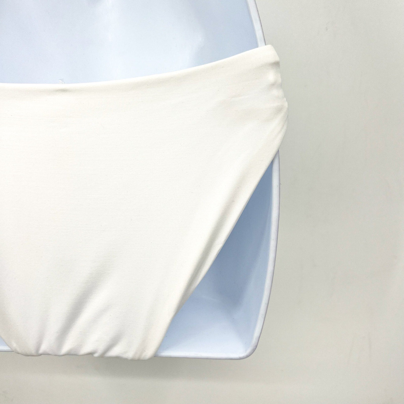 BECCA Women's Colette American Fit Bikini Bottom Small White Cheeky Coverage NWT