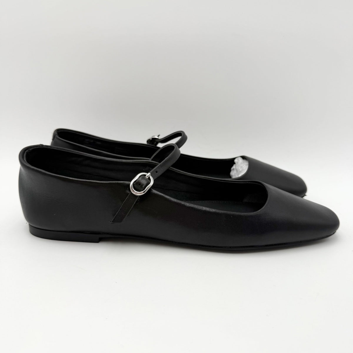 Steve Madden Womens Maple Flats Size 7.5 M Black Leather Mary Jane NWOB