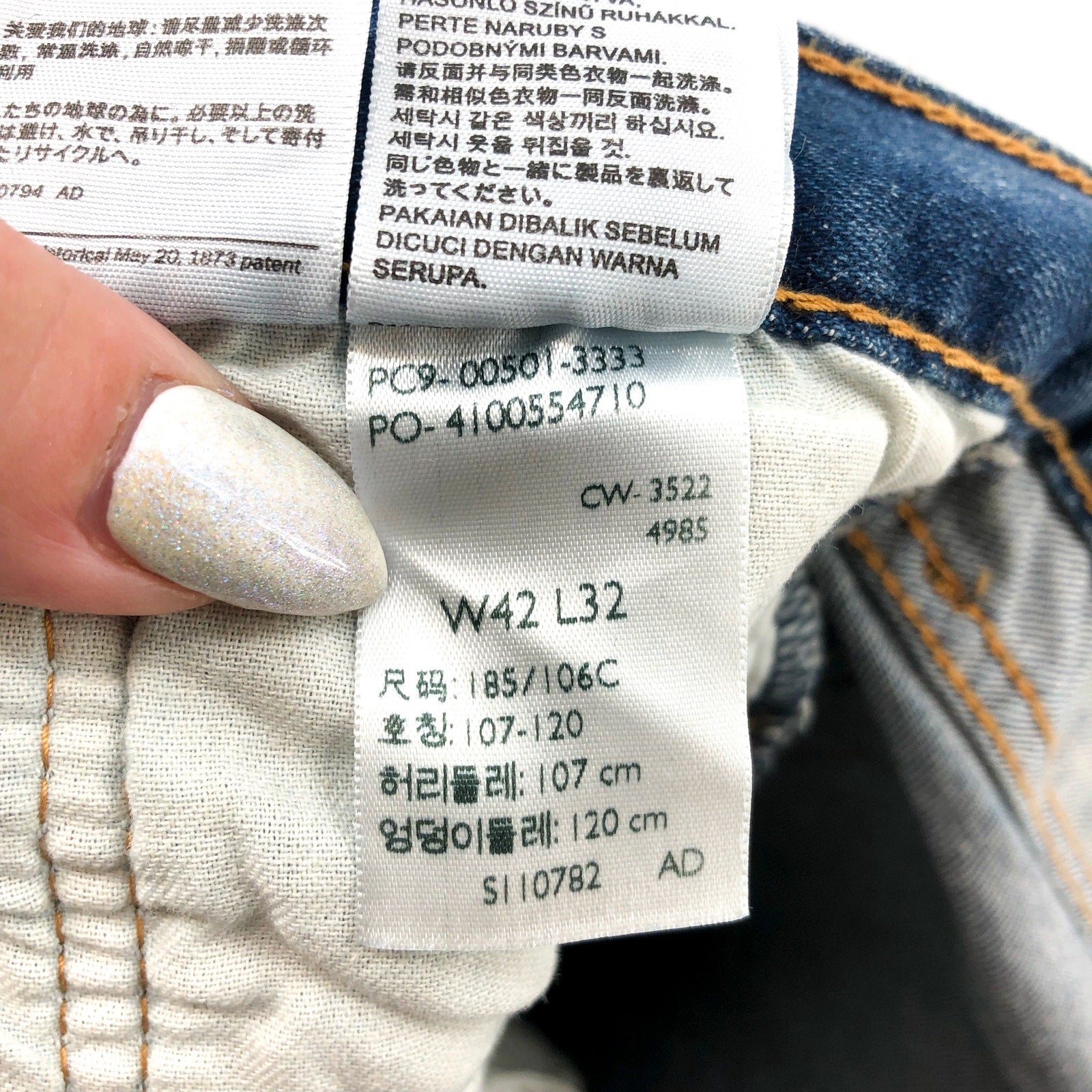 LEVI'S Men's 501 Original Straight Leg Jeans 42x32 Medium Wash NWT 00501-3333