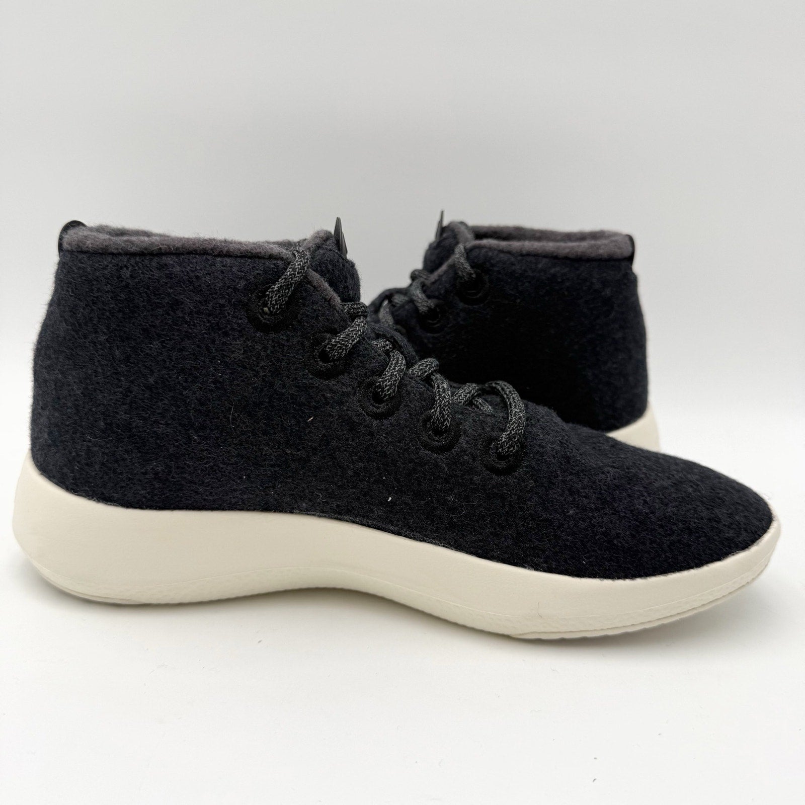 Allbirds Womens Wool Runner-up Mizzles Sneaker High Top US 7 Tuke Jo Black NIB