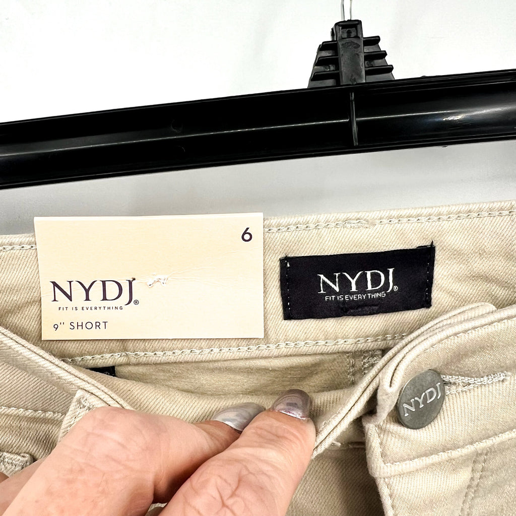 NYDJ Women's Ella Denim Shorts Size 6 Feather Beige Side Seam Slit Bermuda NWT