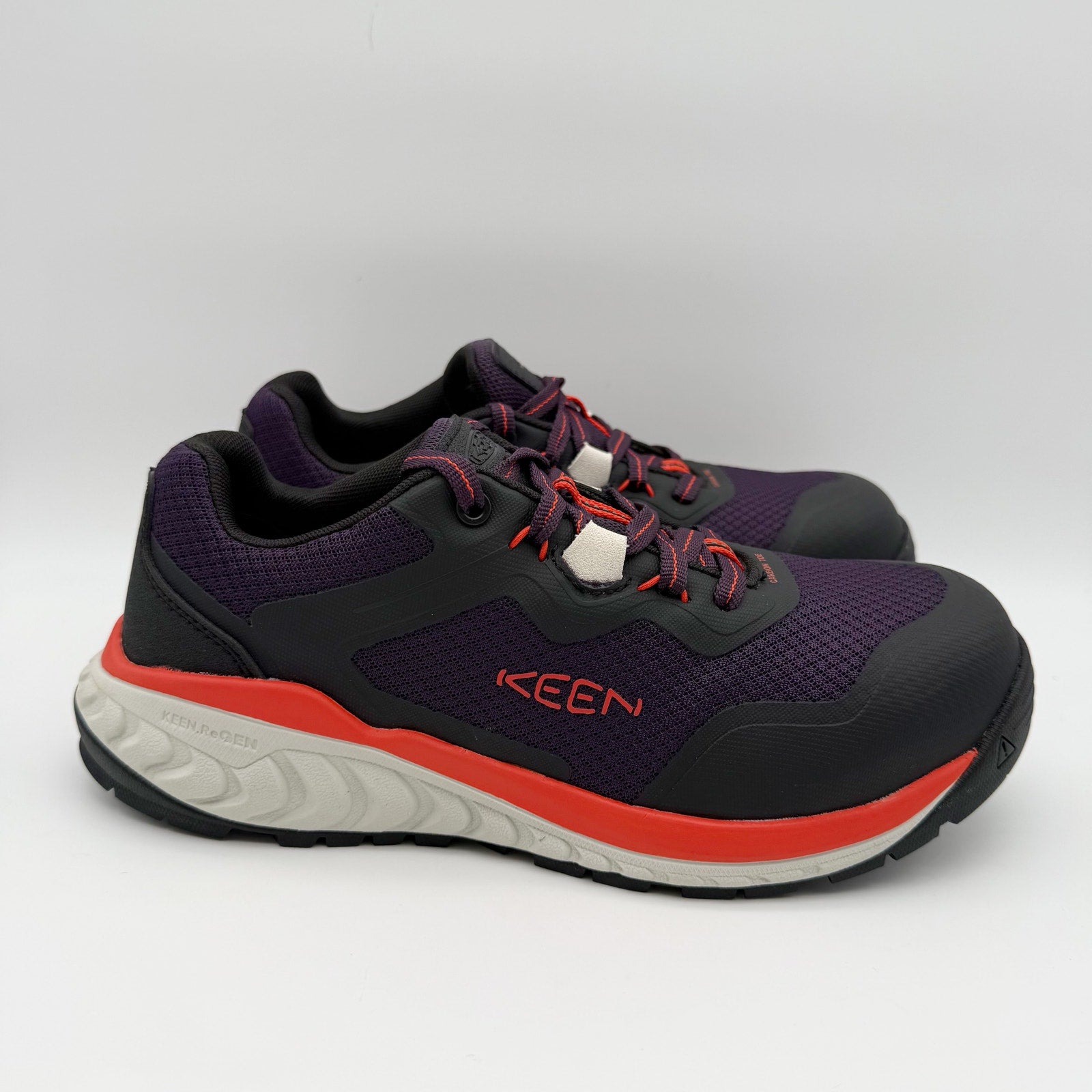 KEEN Womens Utility Tempe Sneakers 9 Wide Purple Comp Toe Slip Resistant NIB