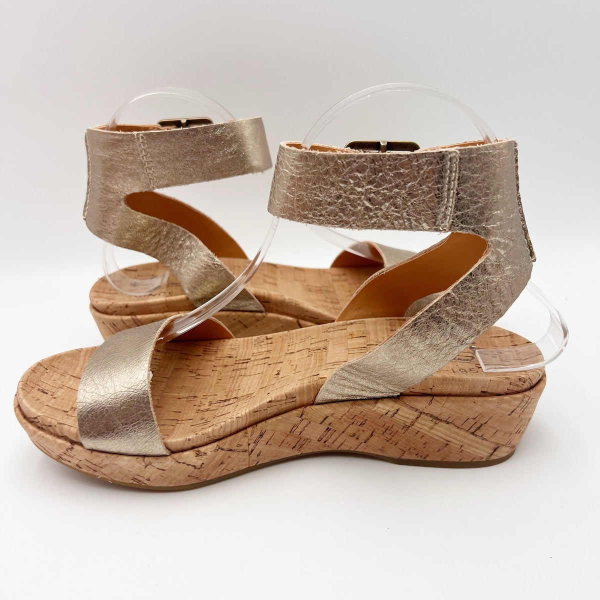 Kork Ease Womens Mullica Wedge Sandals Size 7 Soft Gold Leather NWOB