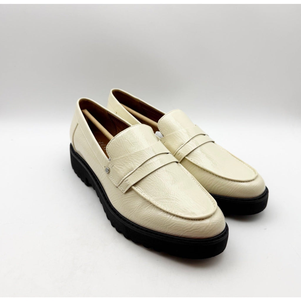 Franco Sarto Womens Cassandra Loafers Size 8.5 M Cream White Patent Leather NIB