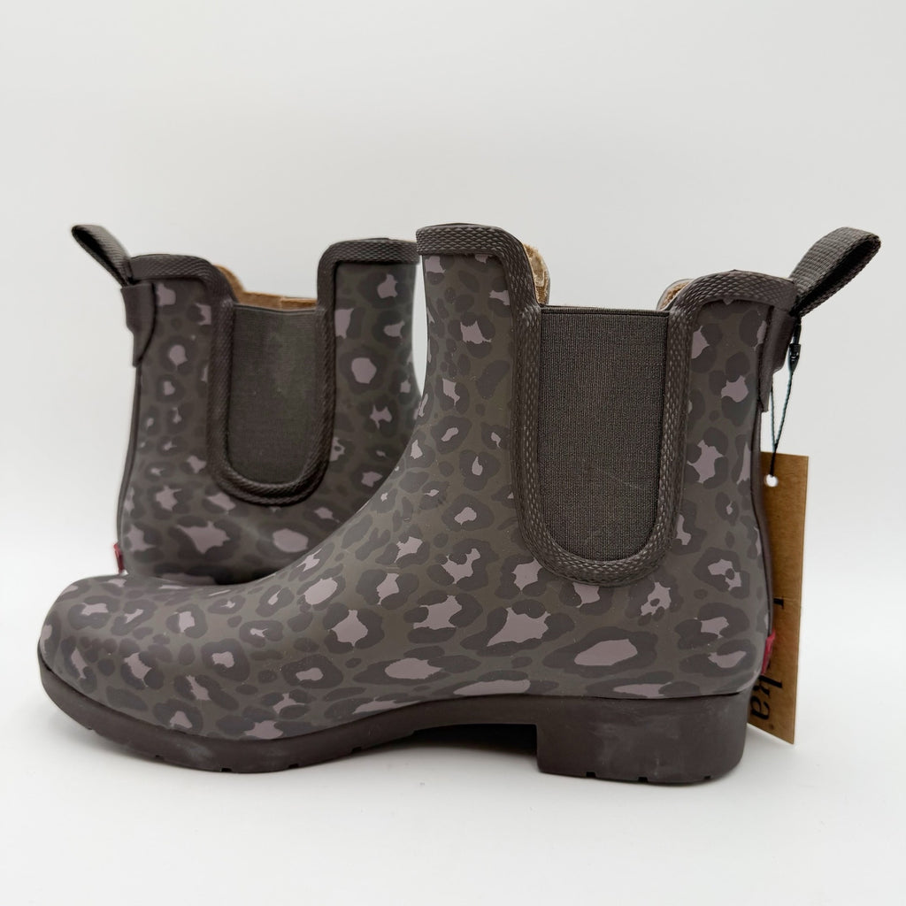 Chooka Womens Eastlake Chelsea Rain Boot Size 6 Gray Animal Print Waterproof NWT