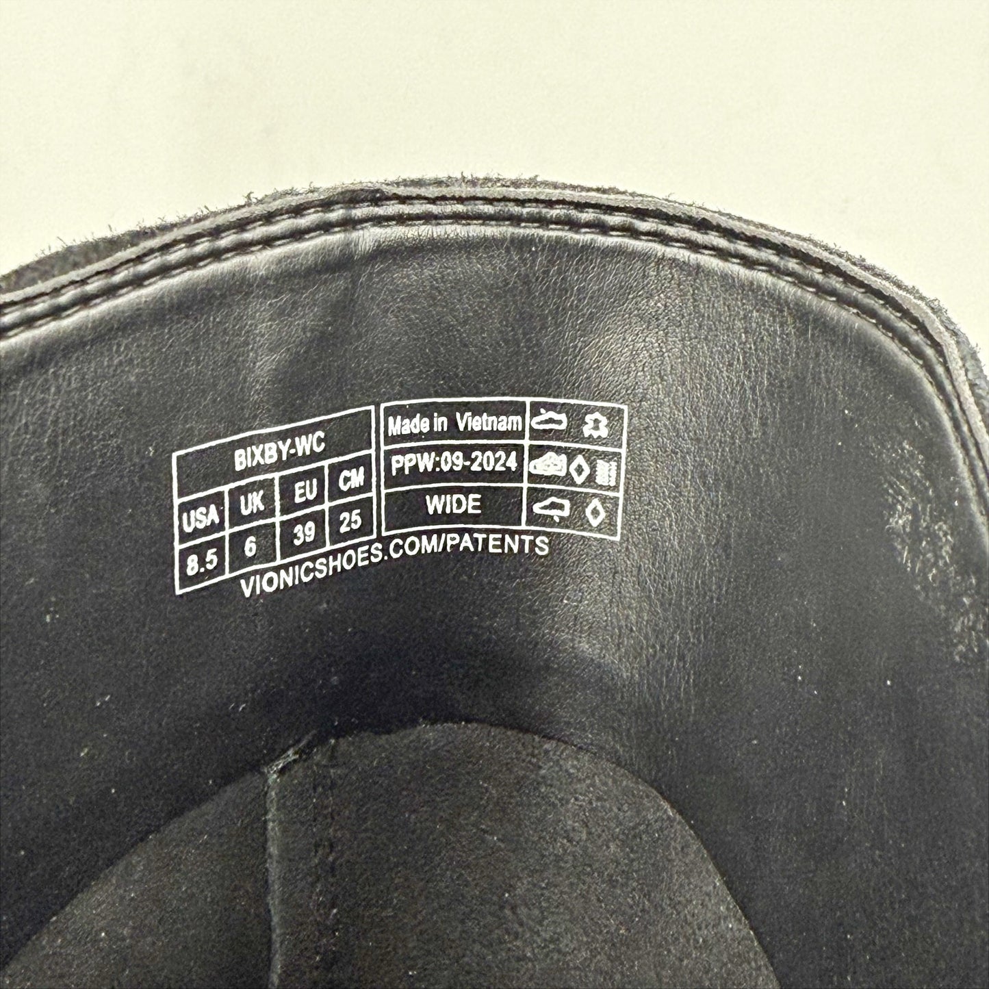 Vionic Women Bixby Knee High Boot 8.5 Wide WC Black Suede Water Repellent NWOB