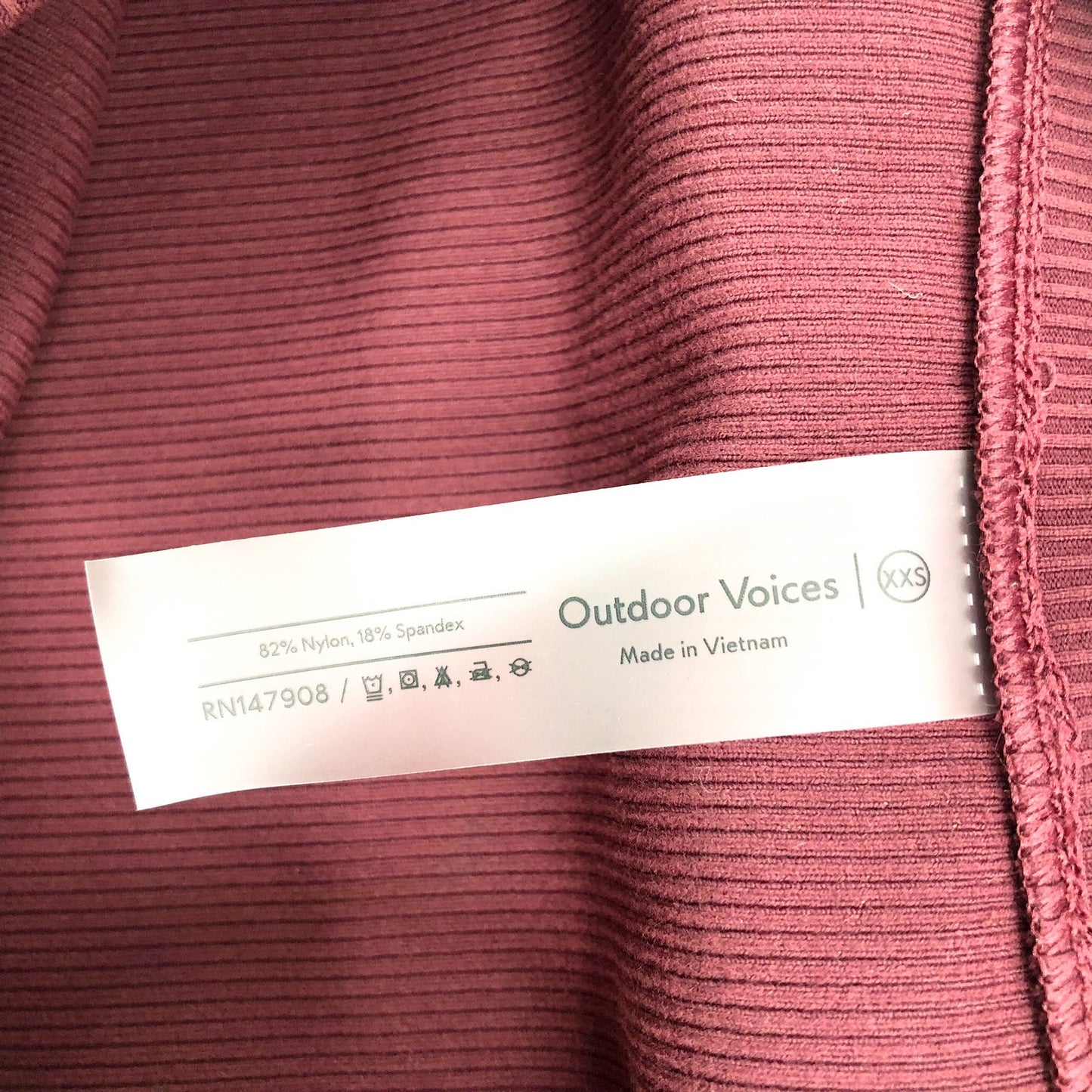 OUTDOOR VOICES Womens SuperForm Rib Crop Top XXS Red Shiraz Long Sleeve NWT