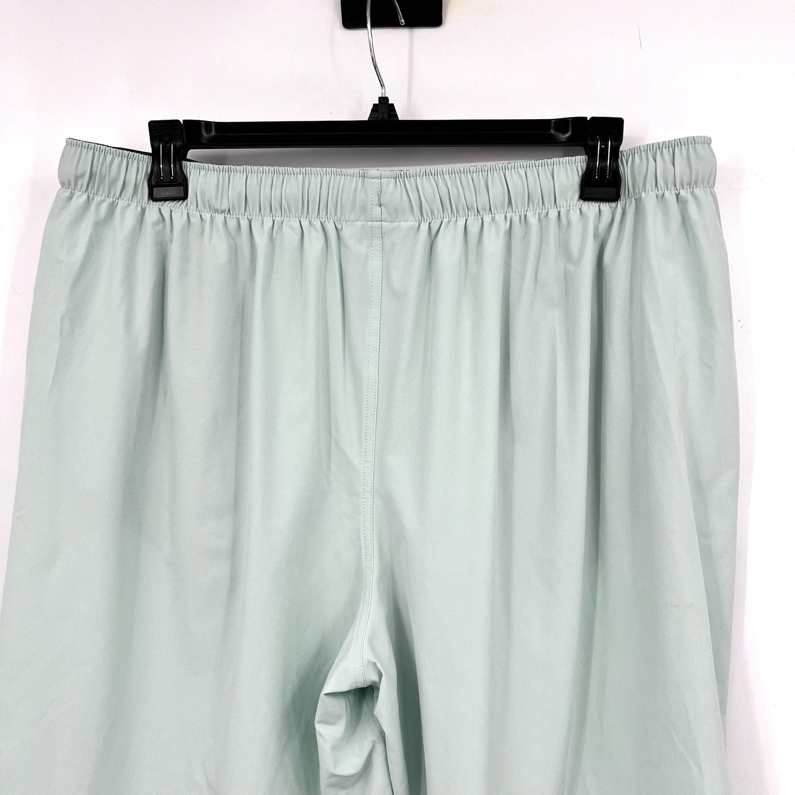 FREEFLY Mens Breeze Outdoor Shorts 3XL Light Green 8" Inseam Lightweight NWT