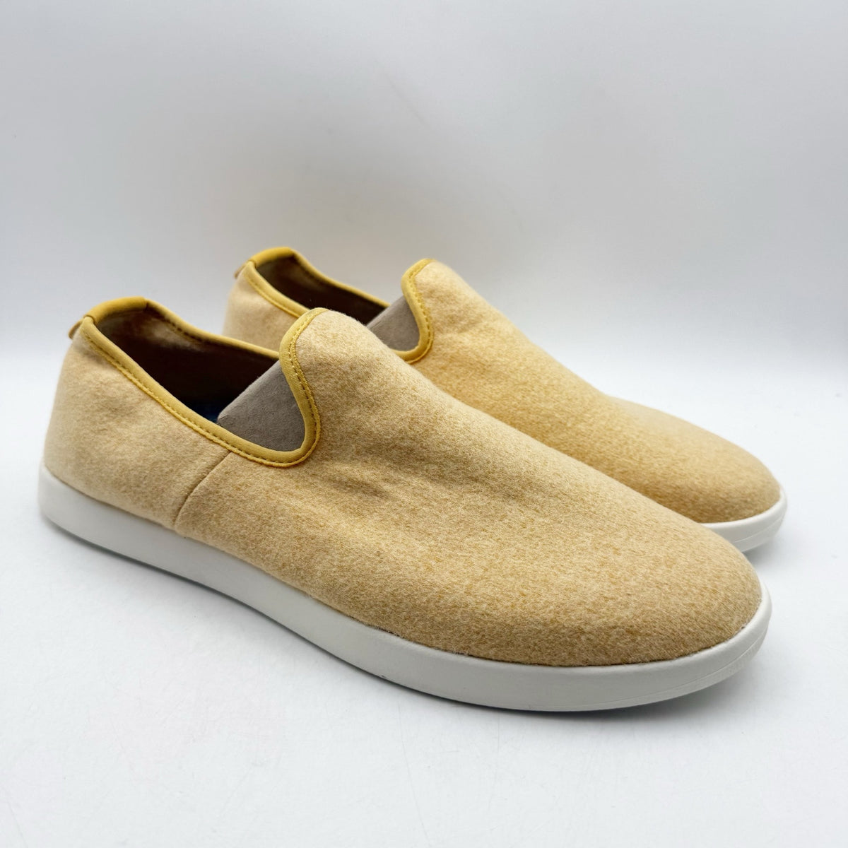AllBirds Mens Wool Lounger Casual Sneakers Size 9 EU 41-42 Yellow Slip On NWOB