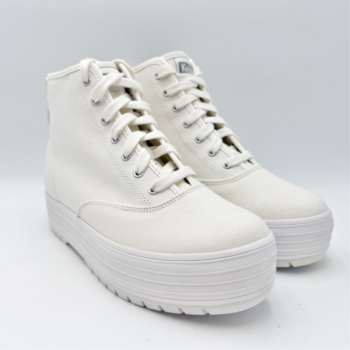 KEDS Womens The Platform Mid Lug Boots Size 7.5 M EU 38 White Canvas NIB