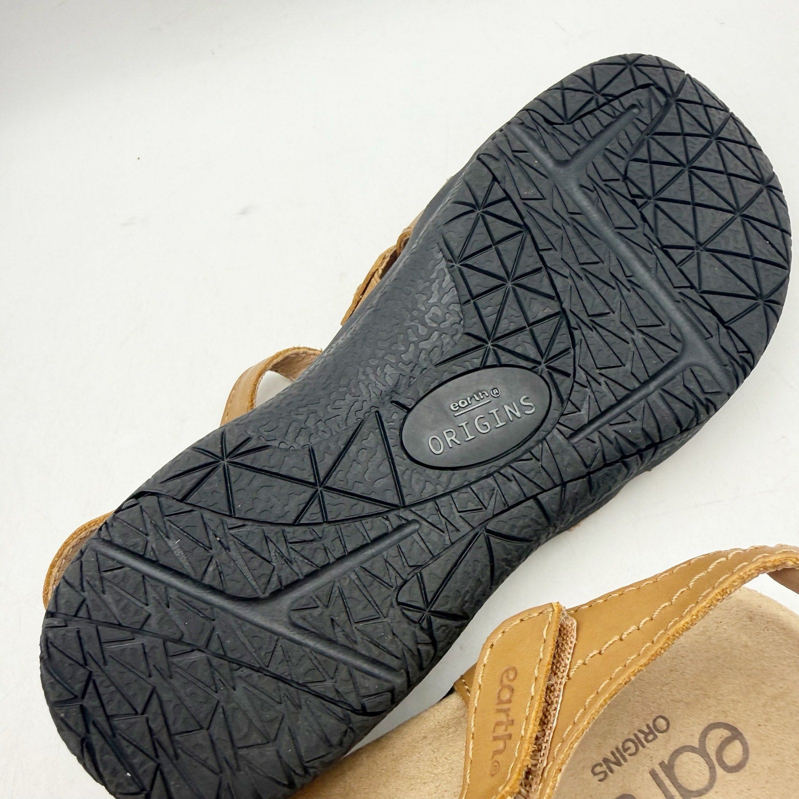Earth Origins Womens Sellie Sandals Size 7 Brown Leather Criss Cross NWOB
