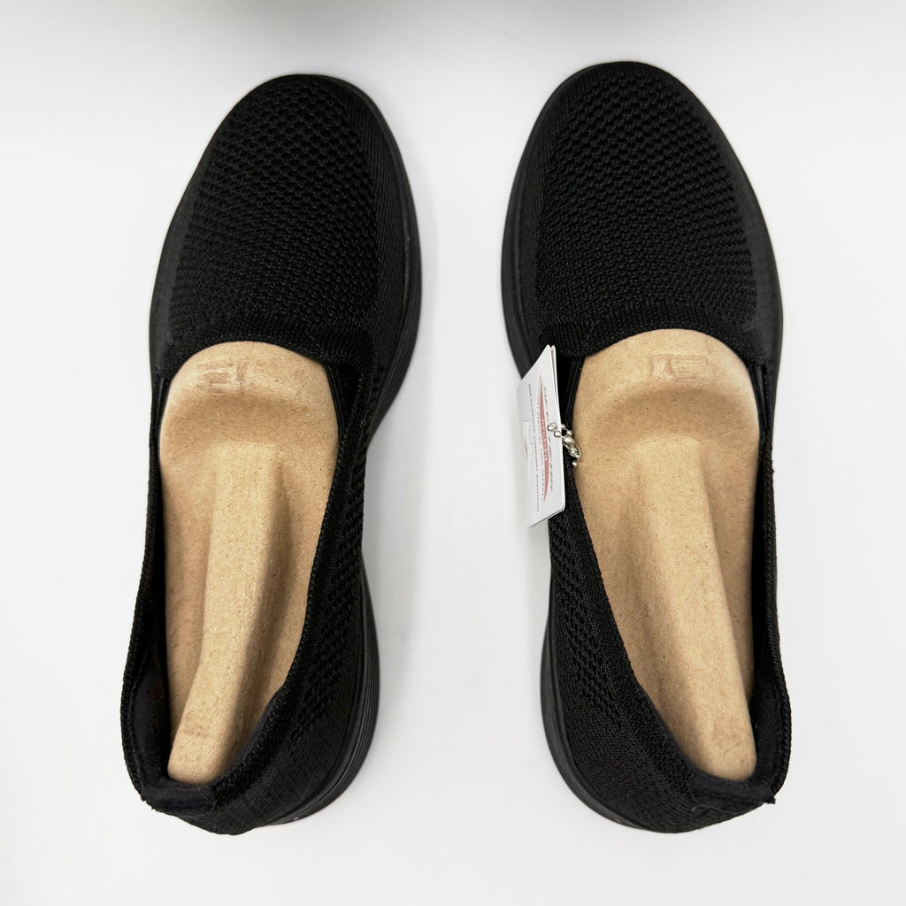 Skechers Womens Laguna Adore Her Sneakers Size 7.5 Black Arch Fit Slip On NIB