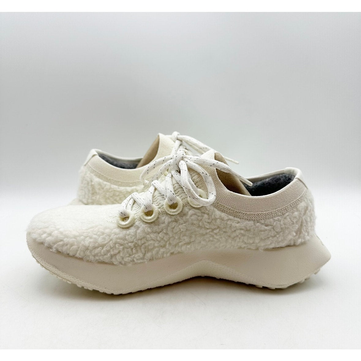 AllBirds Women's Wool Dasher 2 Fluffs Sneaker Size 7 EU 37 Natural White NIB