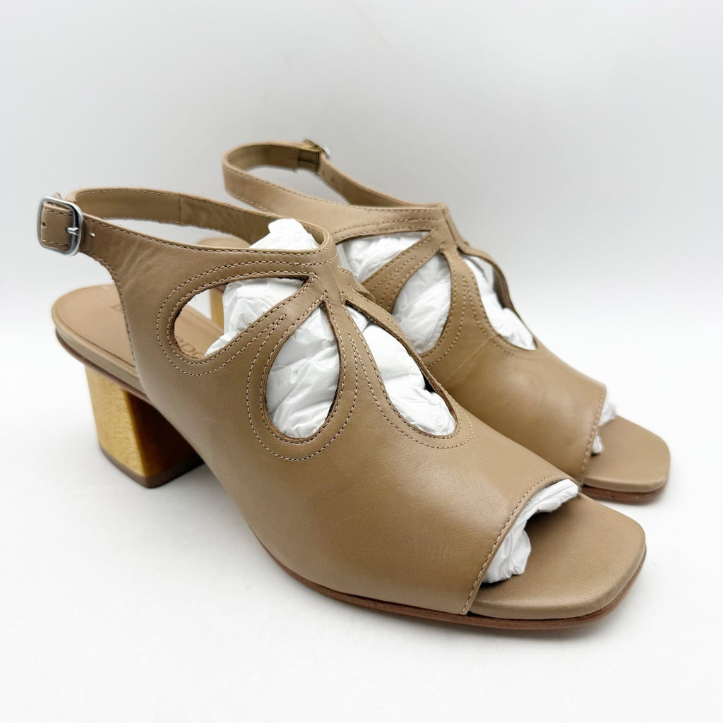 Bernardo Womens Lainey Heeled Sandals Size 8 M Tan Beige Leather NWOB