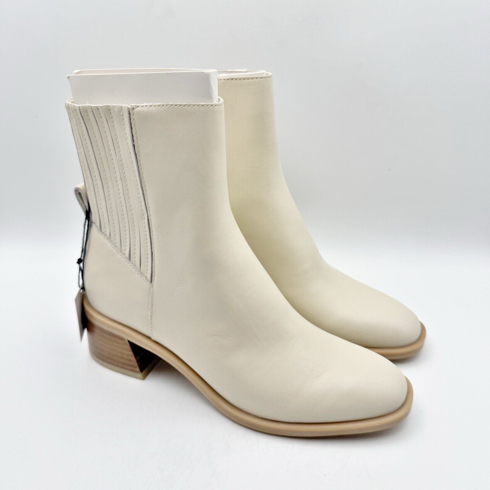 Dolce Vita Womens Linny H2O Ankle Bootie Size 6 M EU 36 Cream Ivory Leather NIB