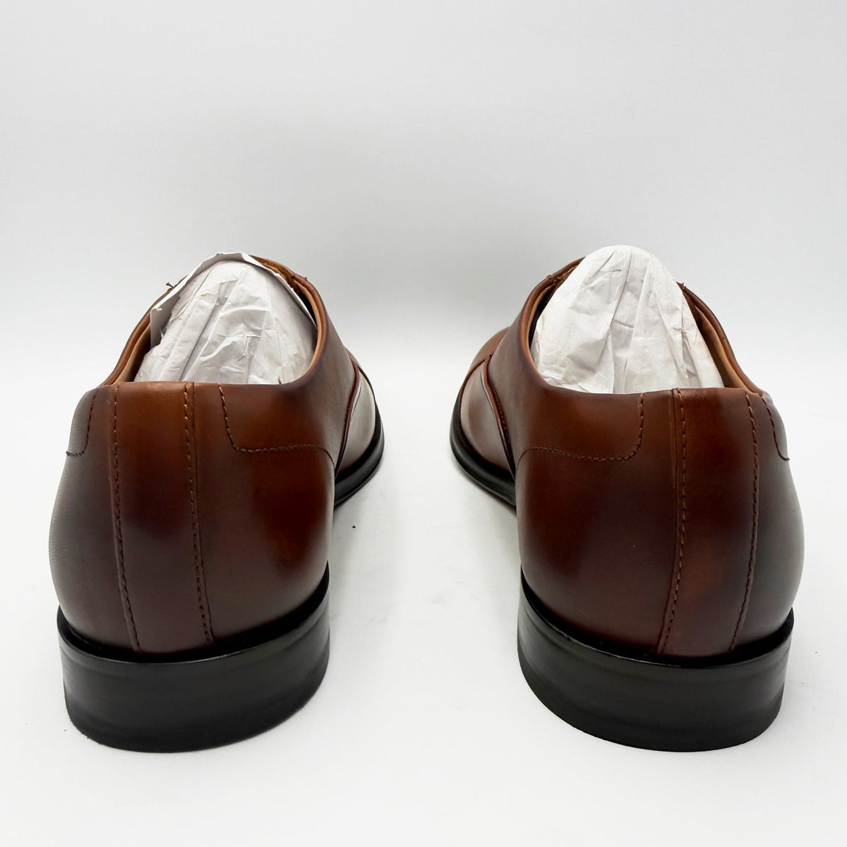 Vince Camuto Mens Urii Cap Toe Oxfords Size 9 EU 42 Saddle Brown Leather NIB