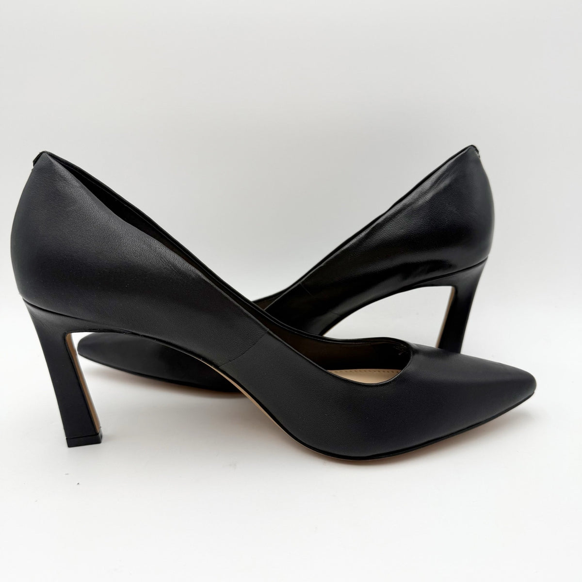 Vince Camuto Womens Retsie Pointed Toe Pumps Size 10 M Black Leather NIB