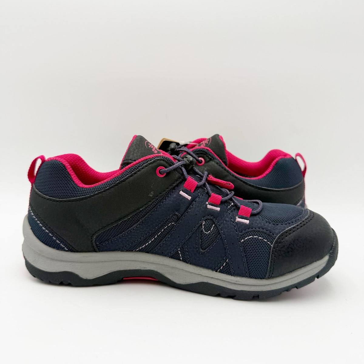 Kamik Girls Trax Outdoor Sneakers Size 5 Navy Blue Pink Bungee Waterproof NWT