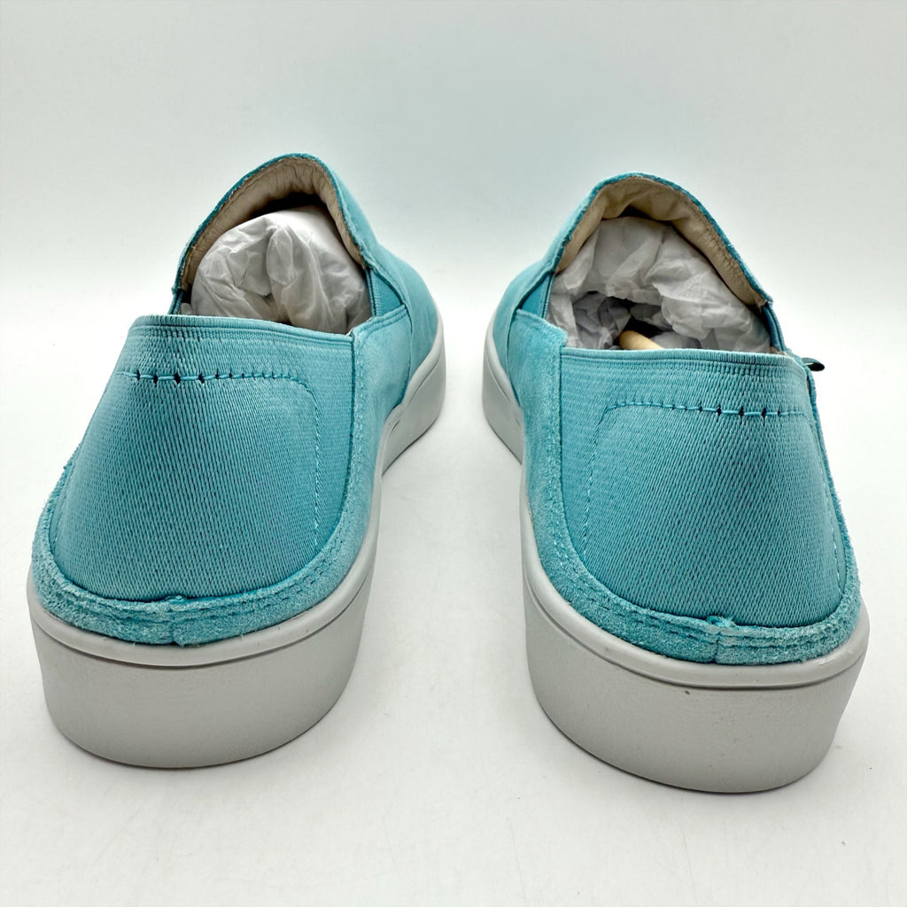 Spenco Womens Saylor Slip On Casual Shoes Size 8 WIDE Blue Leather NIB