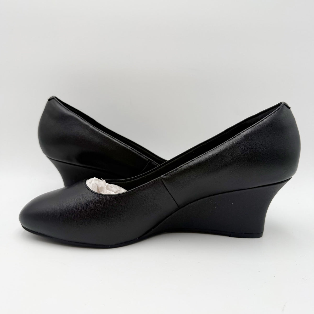 Clarks Womens Olivette Pearl Wedge Pump Size 10 Wide Black Leather NWOB