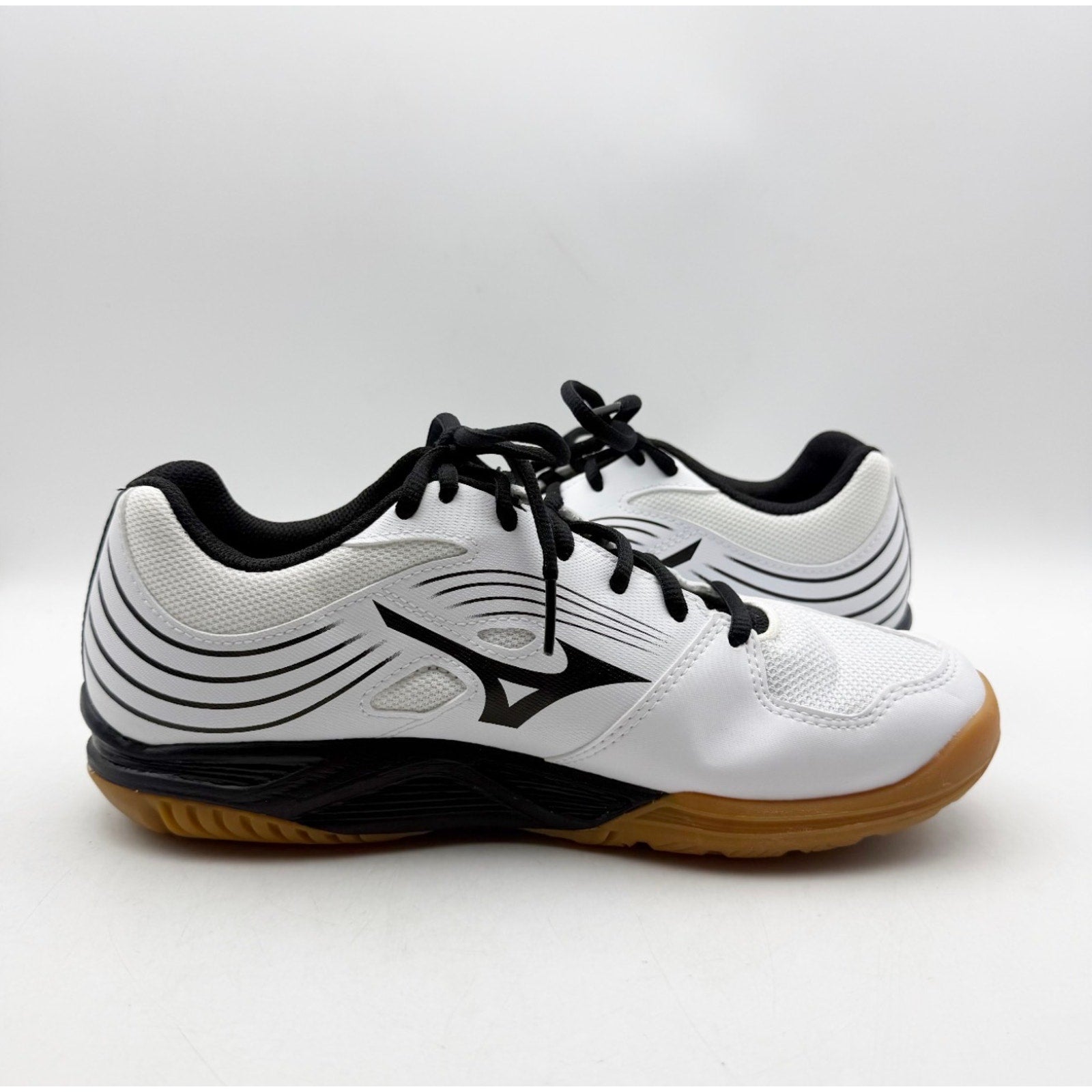 MIZUNO Womens Cyclone Speed 3 Volleyball Shoe Size 9.5 White Black Lace Up NWOB