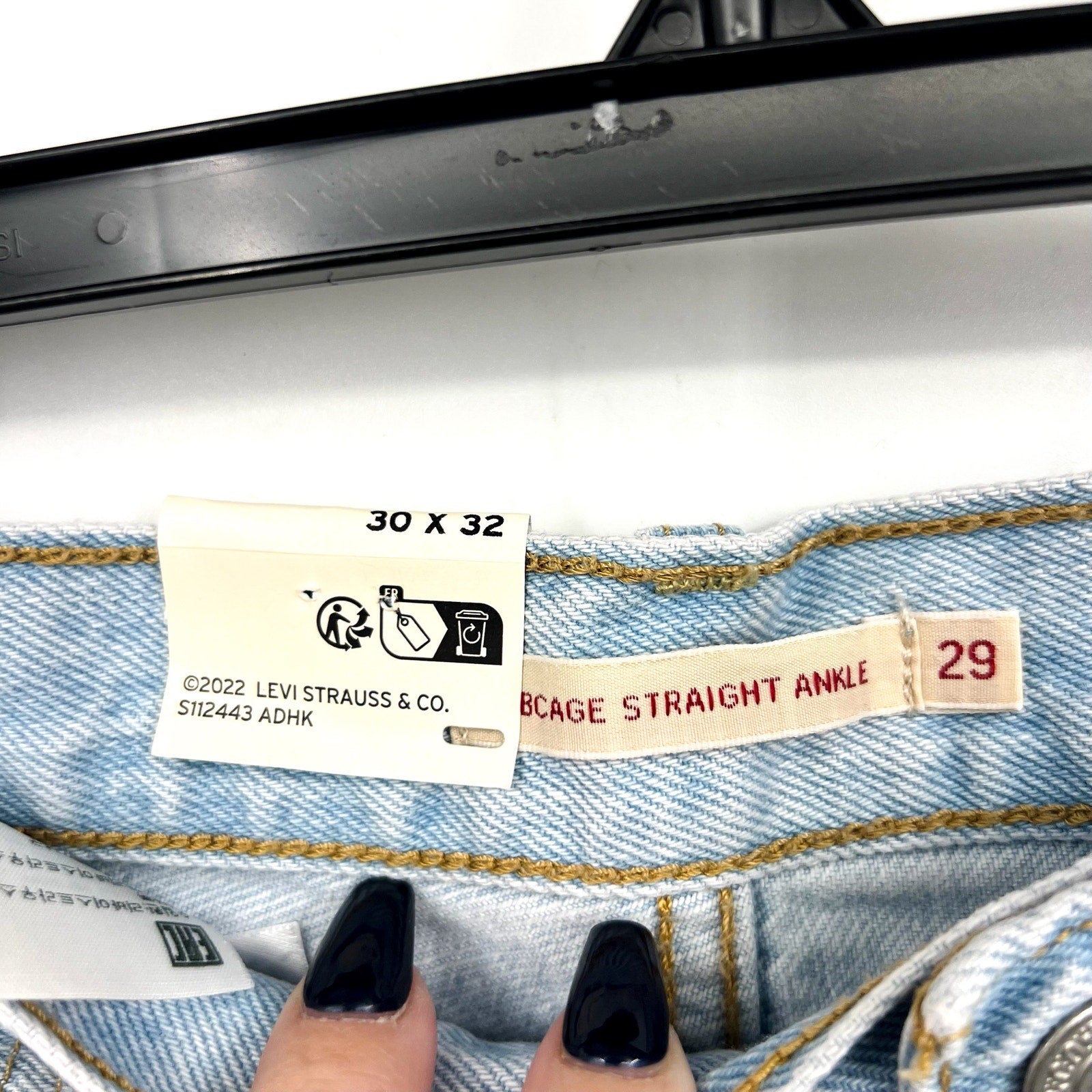 LEVI'S Women's Ribcage Straight Ankle Jeans 29x27 US 8 Light Wash 72693-0110 NWT
