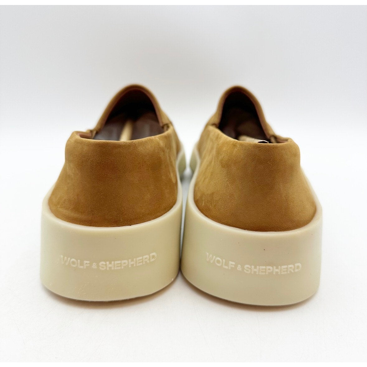 Wolf & Shepherd Cruise Slip On Shoes Men 7.5 Women 9 Brown Sandstorm Vanilla NIB