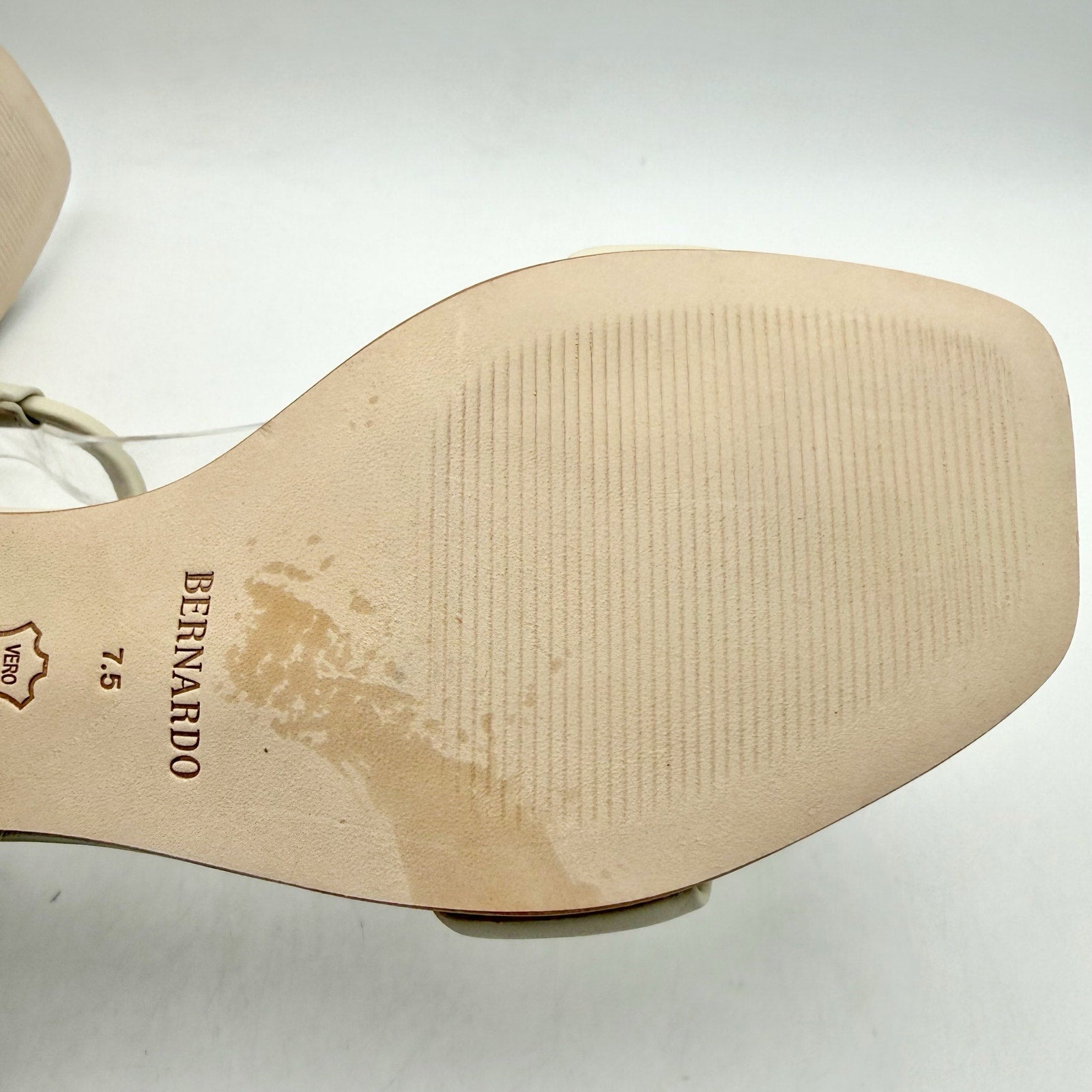 Bernardo Womens Josei Heeled Sandal US 7.5 M Off White Eggshell Leather NIB