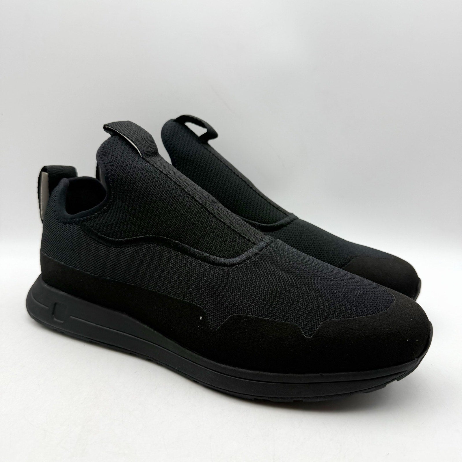 YORK The Gail Slip On Sneakers Mens 8 Womens 9.5 Black Recovery Trainer NIB