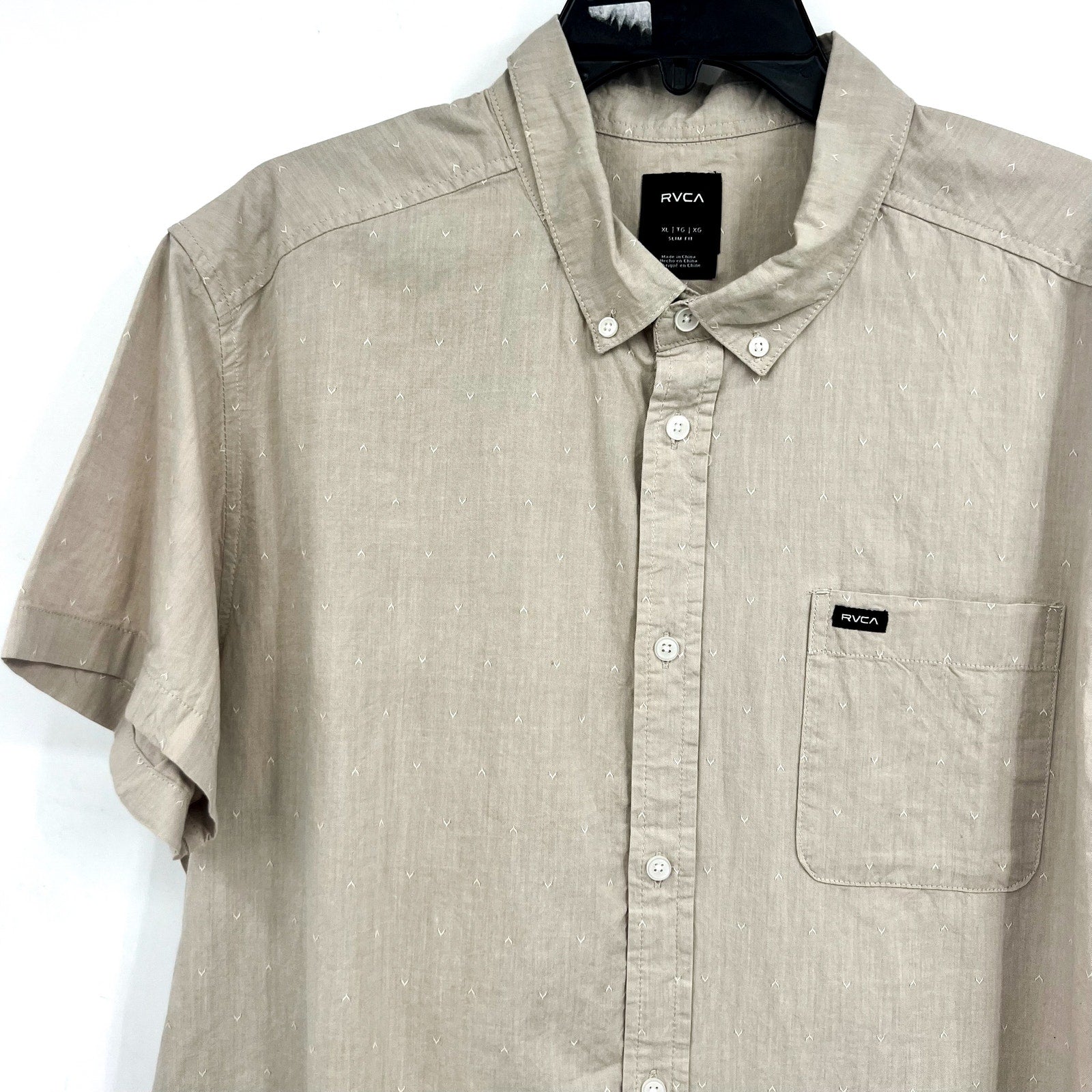 RVCA Men's That'll Do Dobby Short Sleeve Shirt XL Natural Tan Button Front NWT