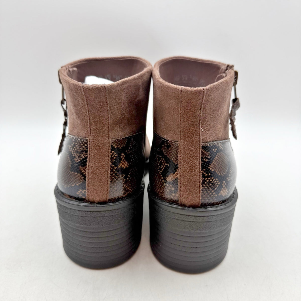 BZEES Womens Outgoing Ankle Booties Size 7 M EU 37 Brown Boots NIB