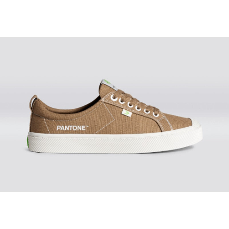 Cariuma OCA Low Canvas Sneakers Womens 10 Mens 8.5 Pantone Brown White NIB