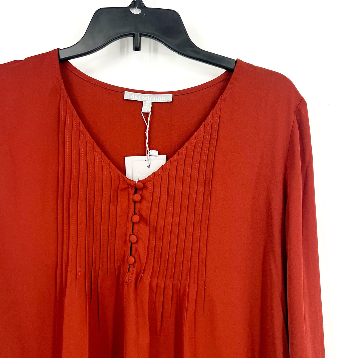 DANIEL RAINN Womens Pleated Palmer Blouse Medium Red Fired Brick Long Sleeve NWT