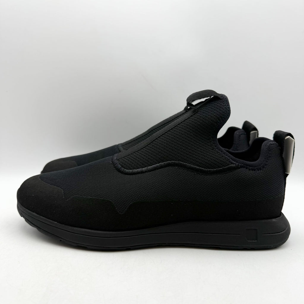 YORK The Gail Slip On Sneakers Mens 8 Womens 9.5 Black Recovery Trainer NIB