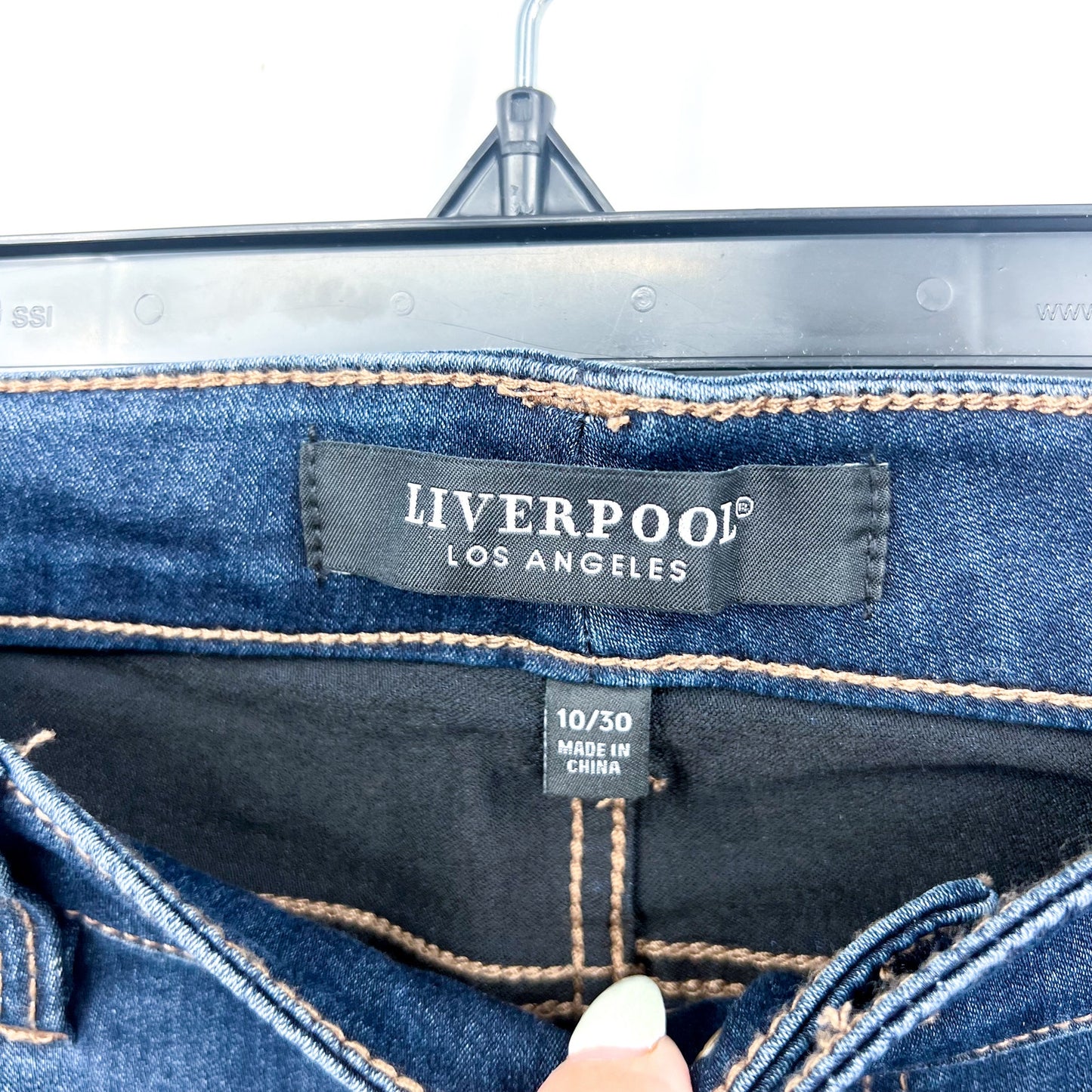 LIVERPOOL Women's Abby Skinny Jeans Size 10 30 Blue San Andreas Dark Denim NWT