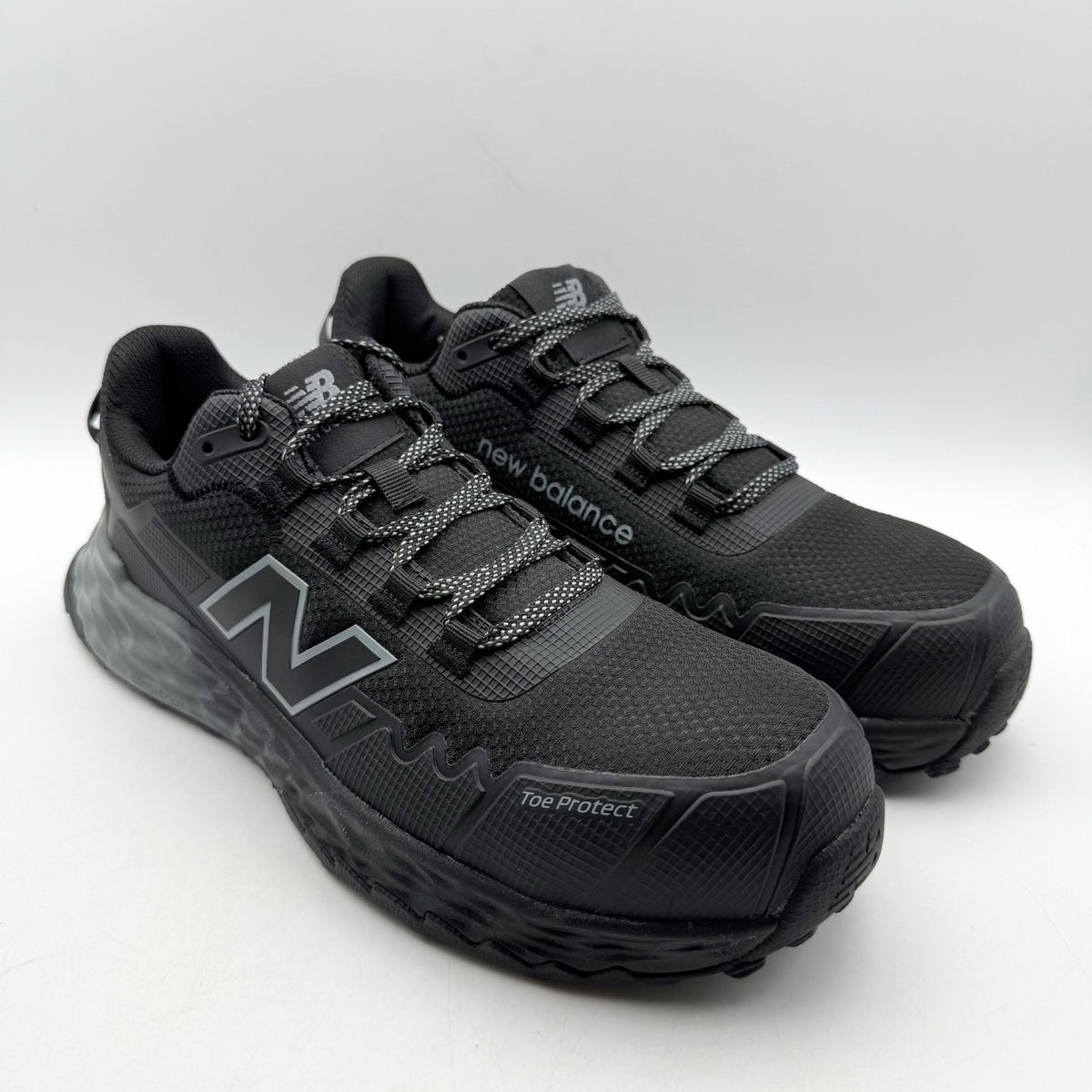 New Balance Womens Cremorne Fresh Foam Work Sneakers Size 6.5 Black CT SR NIB