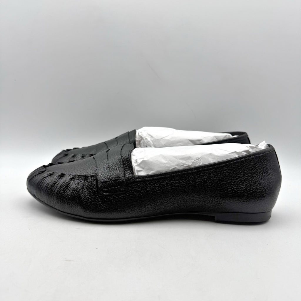 Bernardo Womens Sage Flats US 8.5 M Black Leather Slip On NIB