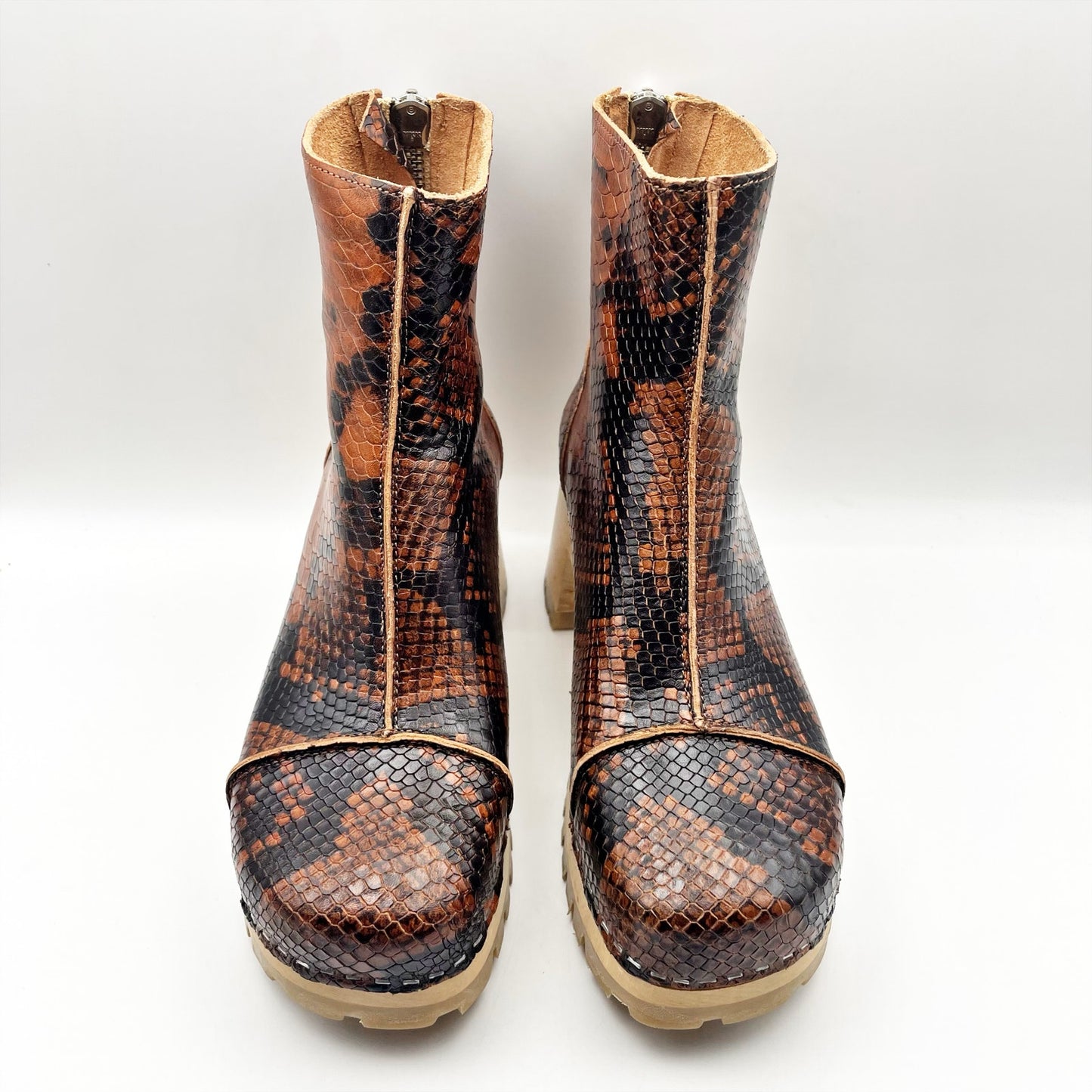 Swedish Hasbeens Womens Stitchy Ankle Boots EU 40 US 10 Brown Black Leather NWOB