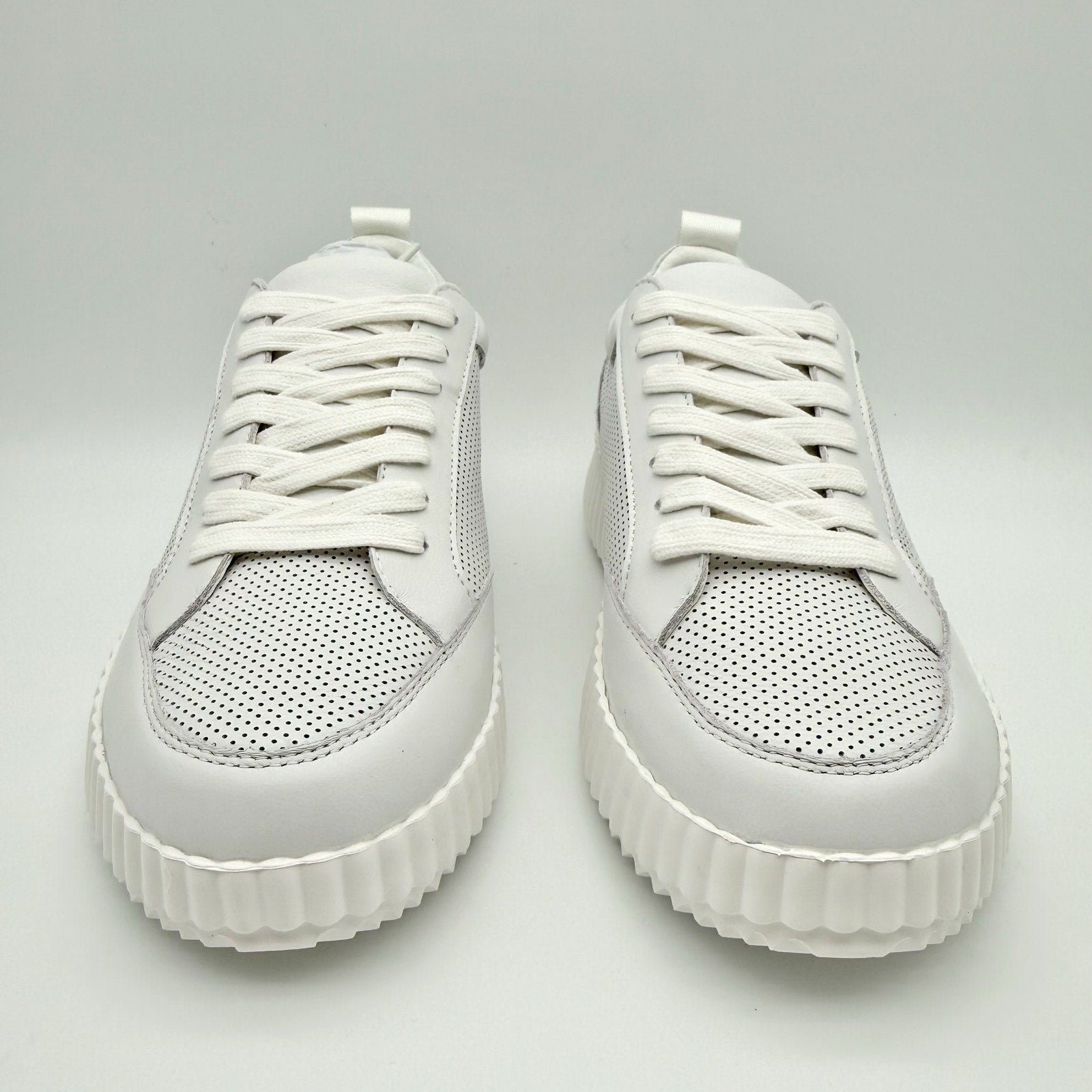 Steve Madden Womens Shock Sneakers US 7.5 M White Leather Platform NIB