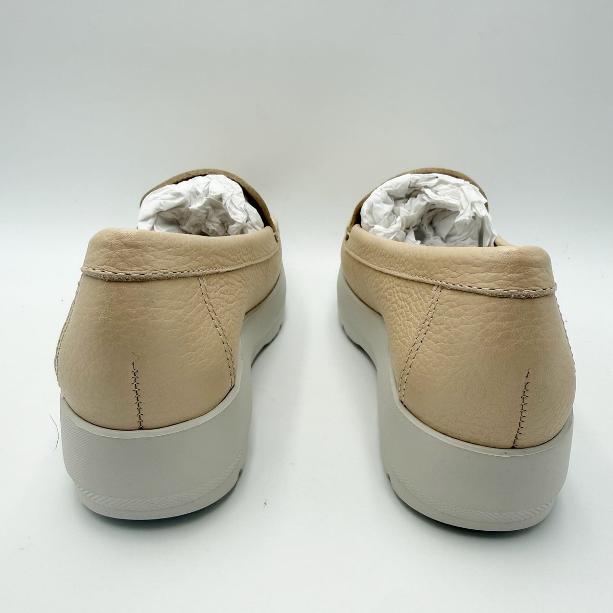 Naturalizer Womens Luanna Platform Loafers Size 6 M Beige Leather Slip On NIB