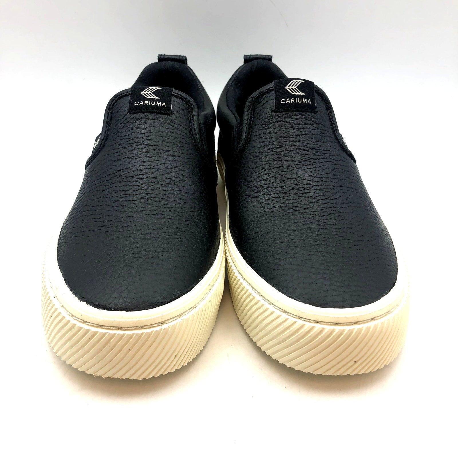 Cariuma Womens  Slip On Sneaker Size 5.5 Black Premium Leather NIB
