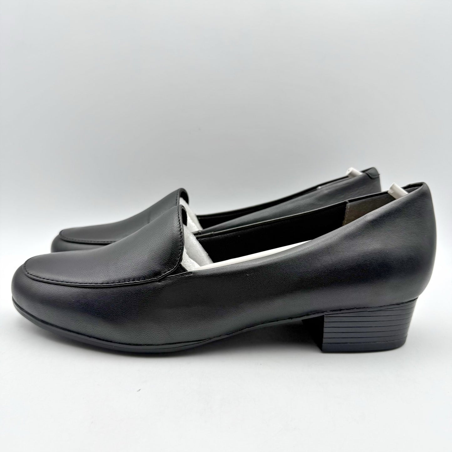 Trotters Womens Monarch Loafers US 9.5 M Black Leather Heel Comfort NIB