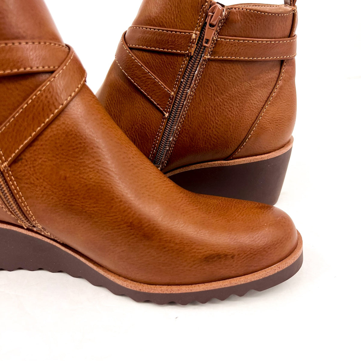 LIFESTRIDE Zinfandel Wedge Ankle Booties Size 11 Whiskey Brown Faux Leather NWOB