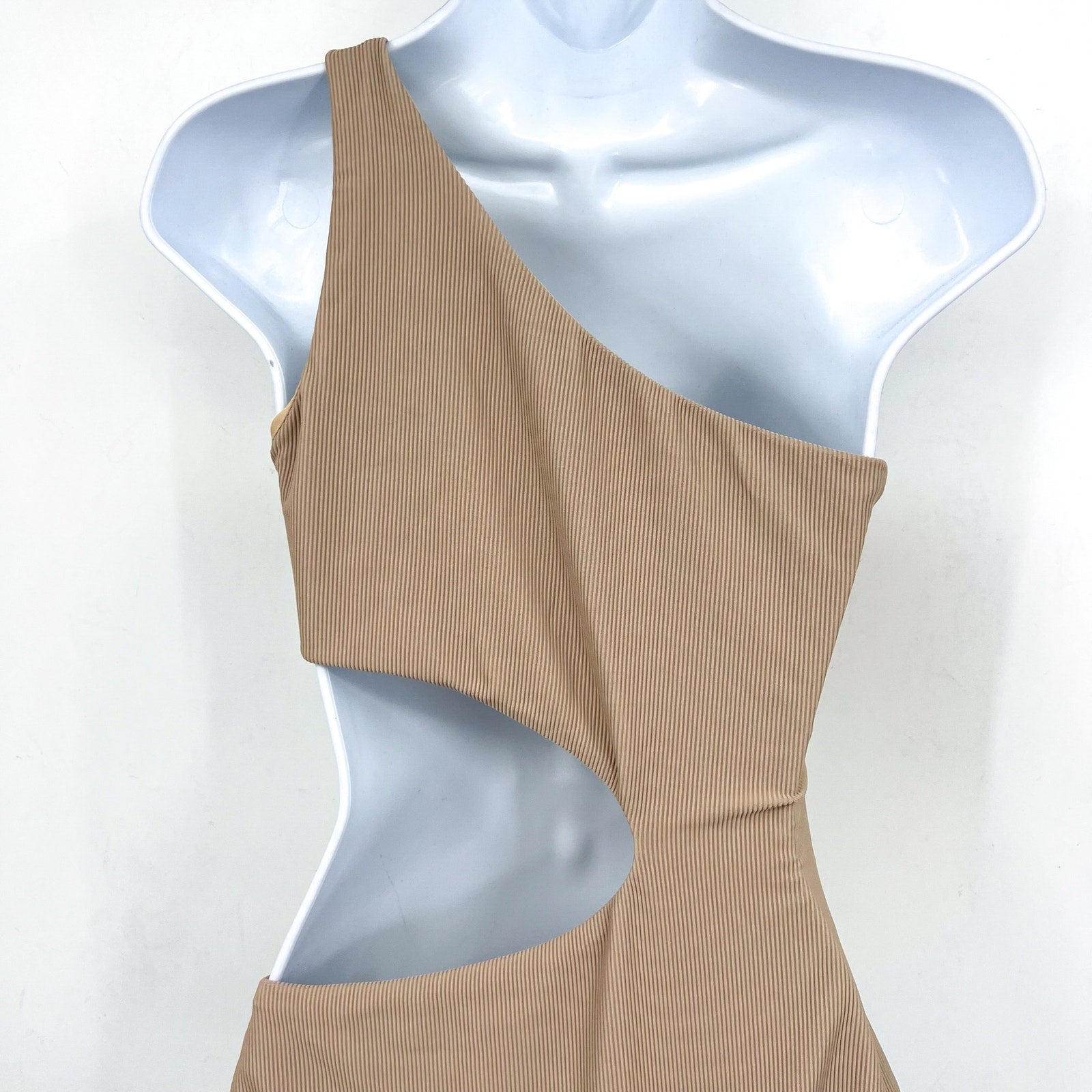 BEACH RIOT Women's Celine One Piece Swimsuit Medium Tan Cut Out One Shoulder NWT