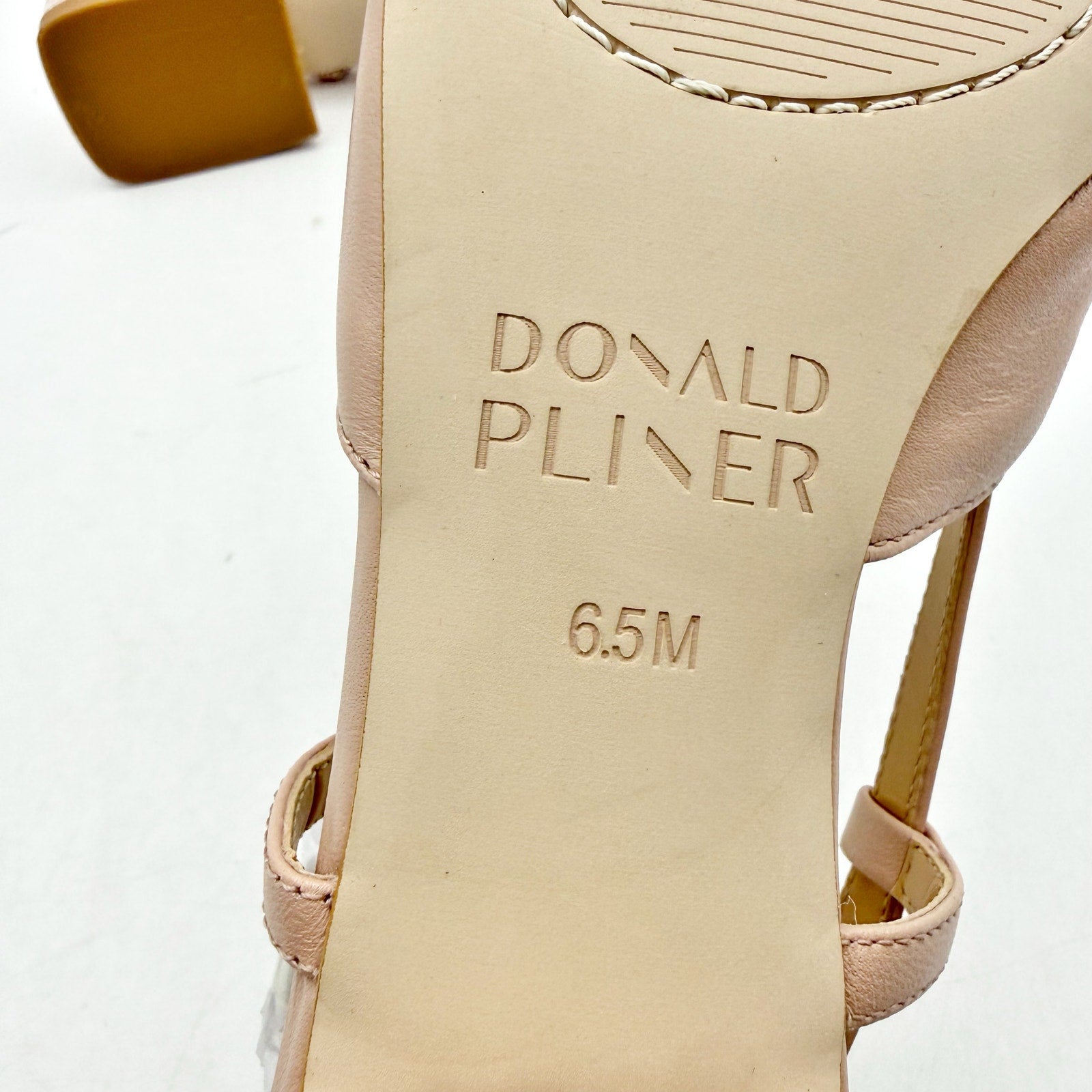 Donald Pliner Womens Reval Pumps Size 6.5 Pink Leather Heels Slingback NIB