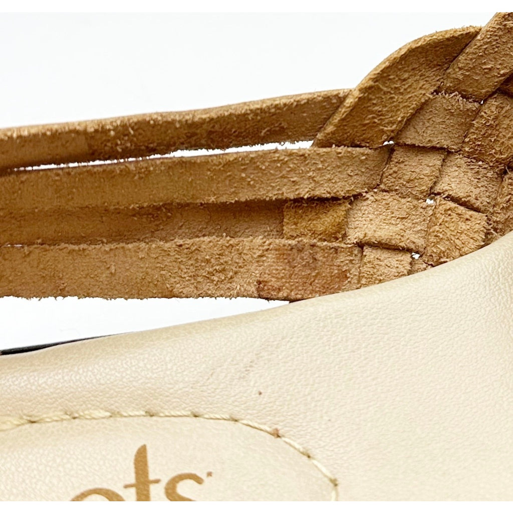Comfortiva Womens Trinidad Sandals Size 7.5 Narrow AA Tan Leather Huarache NWOB