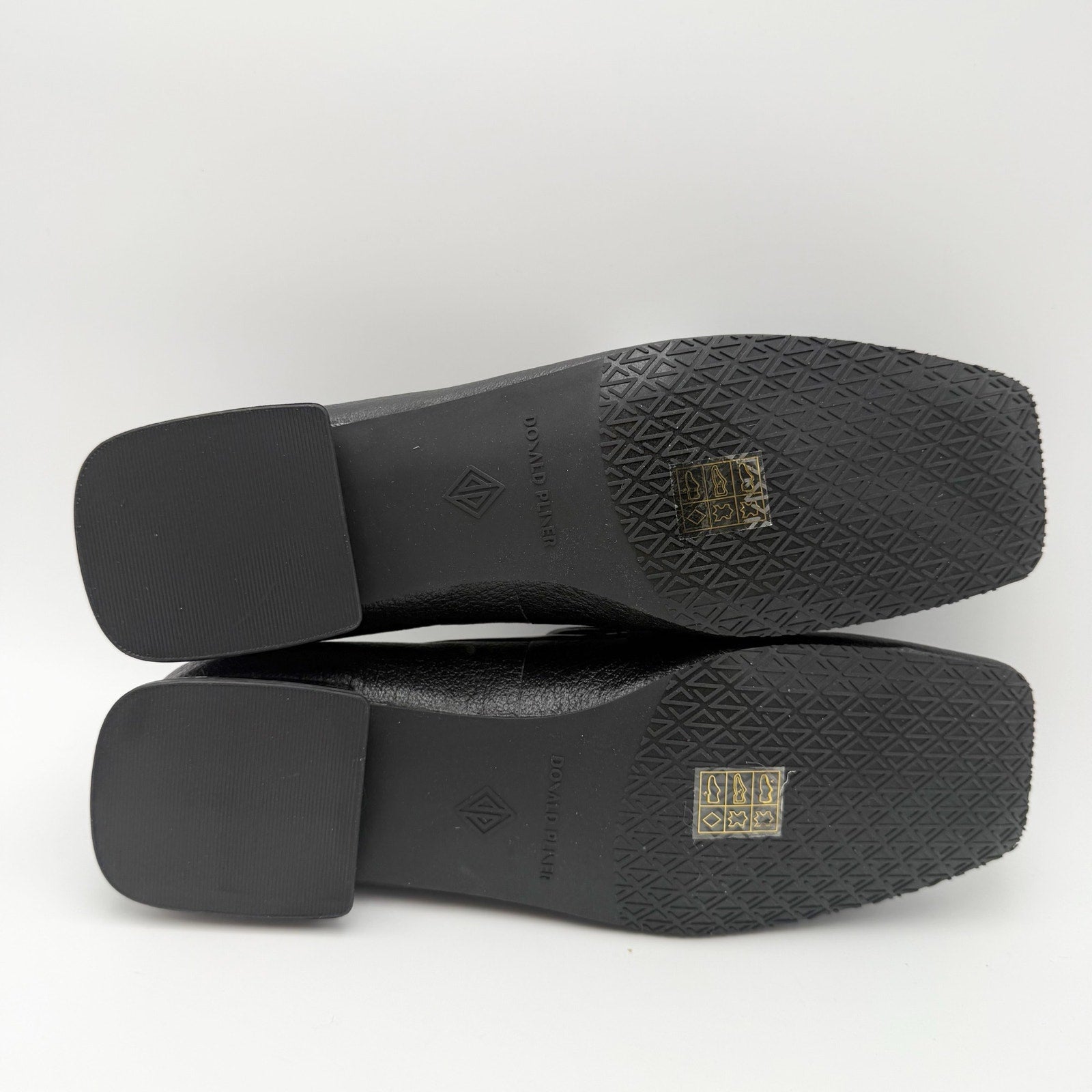 Donald Pliner Womens Saeli Loafers Size 7.5 M Black Nappa Leather Flats NIB