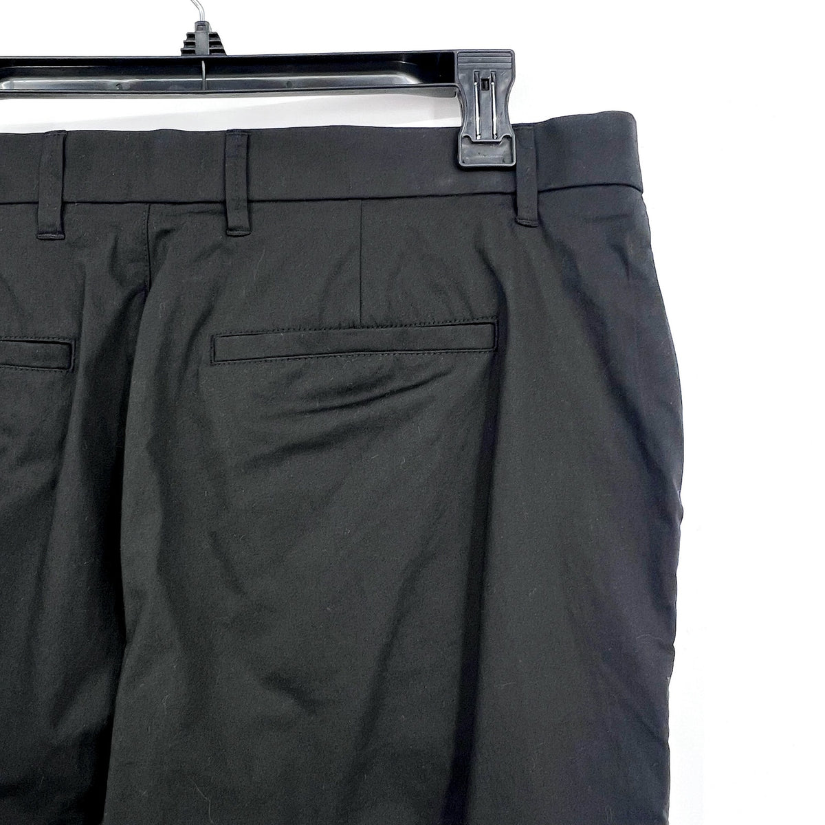 EVERLANE Men's The Athletic Fit Air Chino Pants 31x30 Black Flat Front NWT